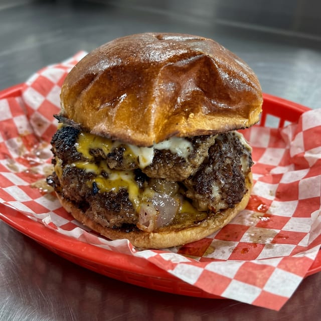 Single Smash Burger.